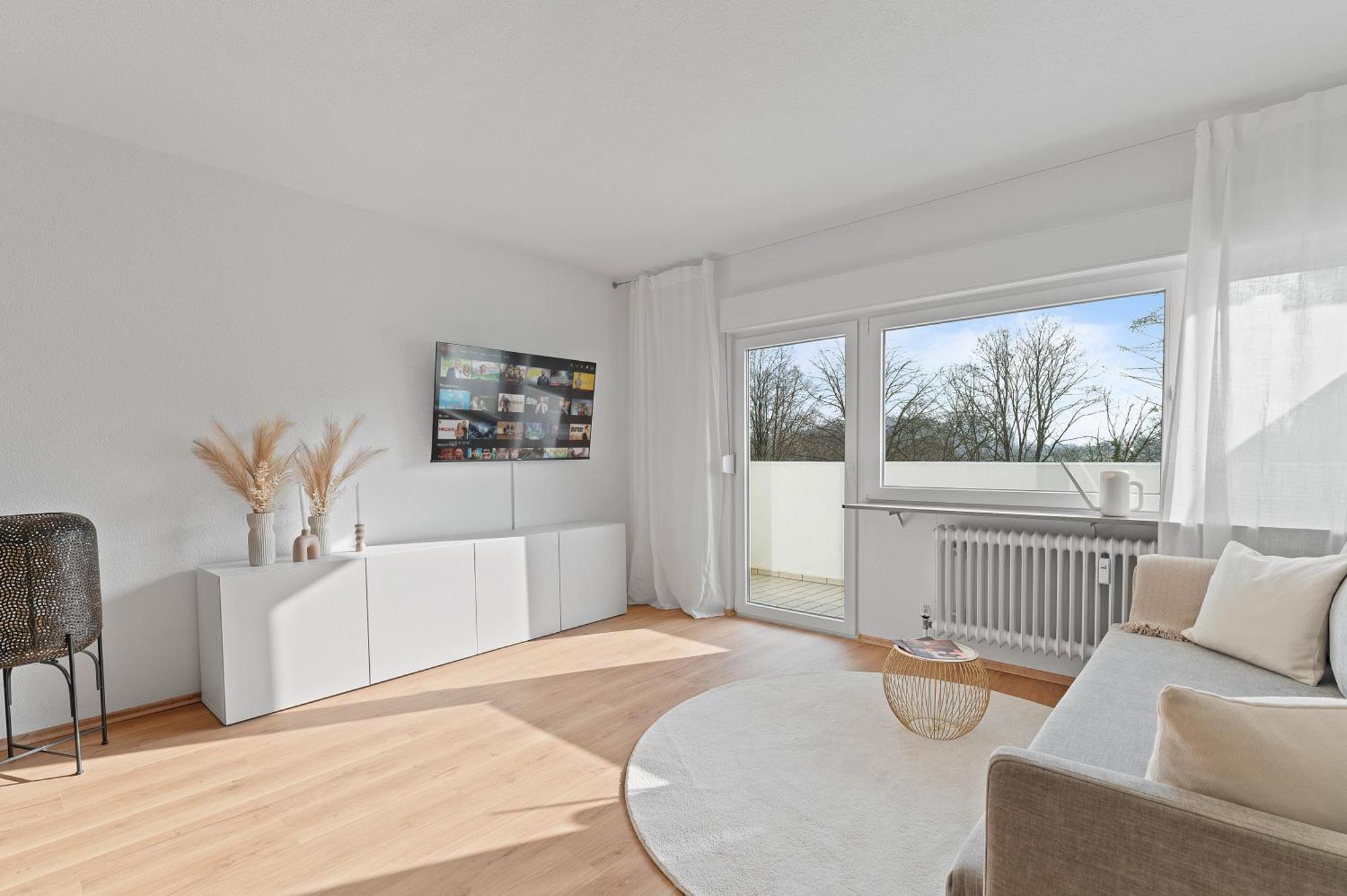 Roomfall Am Kurpark Mit Blick Ins Gruene-parkplatz-waschmaschine-kueche-wifi Apartment